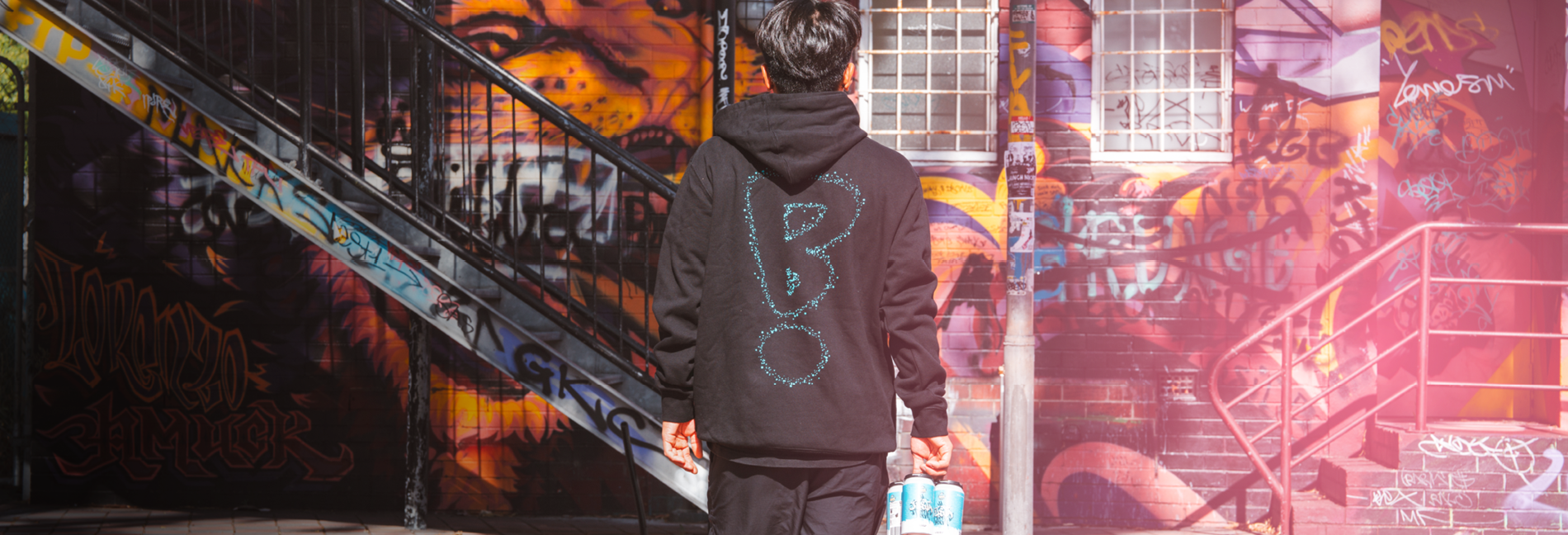 Bright Tank cans
Ain’t nuthin’ ta
F#ck with!